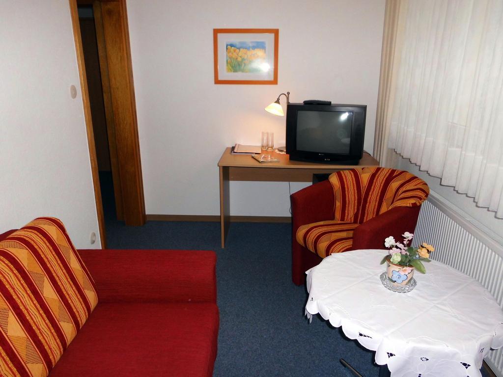 Hotel Haus Hellhohl Brilon Zimmer foto