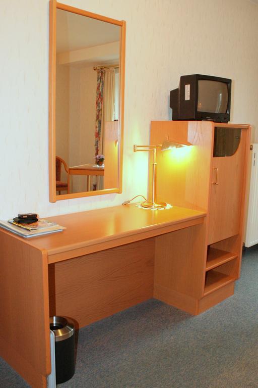 Hotel Haus Hellhohl Brilon Zimmer foto